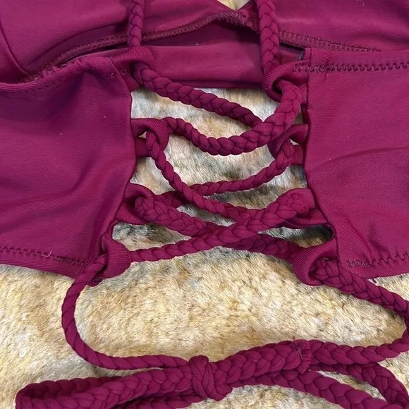 ⭐️NWT,Zaful,Bikini Top, Adjustable, Threaded Back, Super Stretchy Straps, Padded - Picture 4 of 7